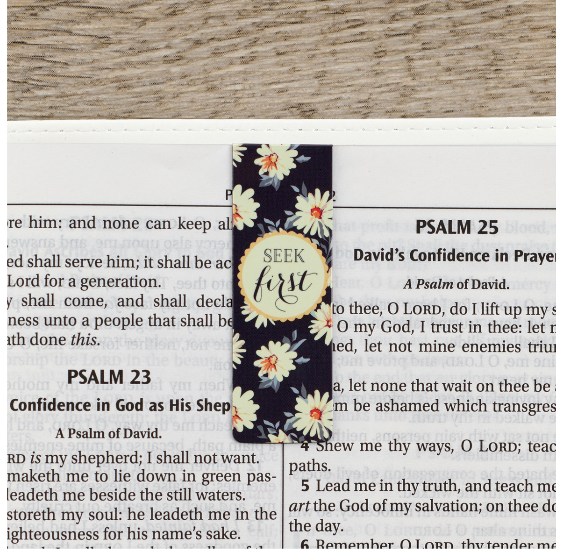 Daisy Magnetic Bookmark Set