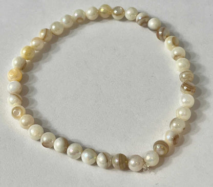 Bead Bracelet with Freshwater Shell & Pearl Beads