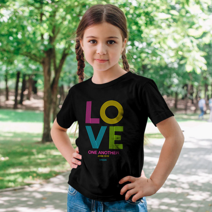 Kids T-Shirt Love One Another