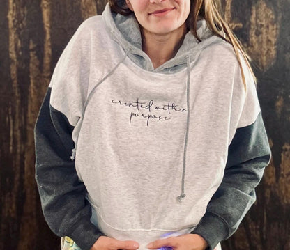 Colorblock Christian Embroidered Pullover, Cropped Christian Sweatshirt, Embroidered Jesus Pullover, Christian Pullover, Christian Gift